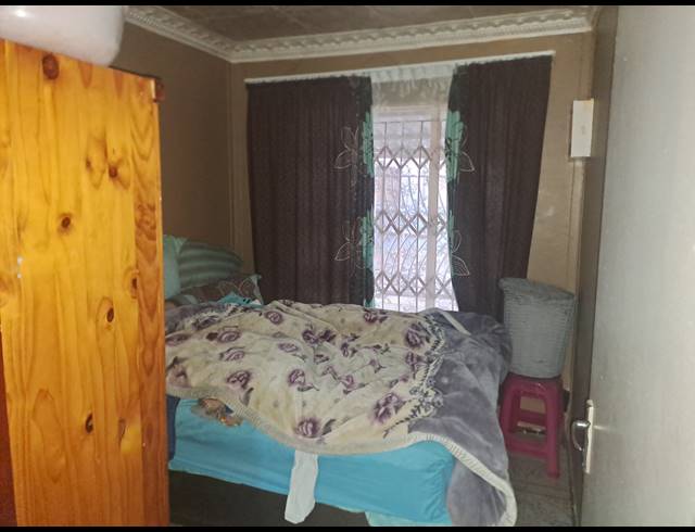 3 BEDROOM HOUSE FOR SALE IN BOITEKONG